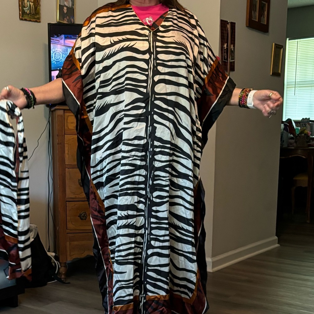Lite weight African Style print. Dress with head band.